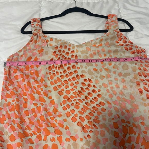 Cabi Rotation Tank - Picture 2 of 4